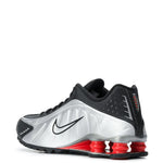 Nike Shox R4