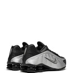Nike Shox R4
