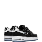 Nike X Colin Kaepernick Air Force 1 '07 Qs