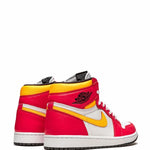 Air Jordan 1 High Og Light Fusion Red Sneakers