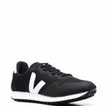 Veja Logo-Patch Low-Top Sneakers