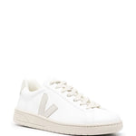Veja Low-Top Sneakers