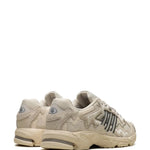 adidas Bad Bunny Response Cl Wonder White
